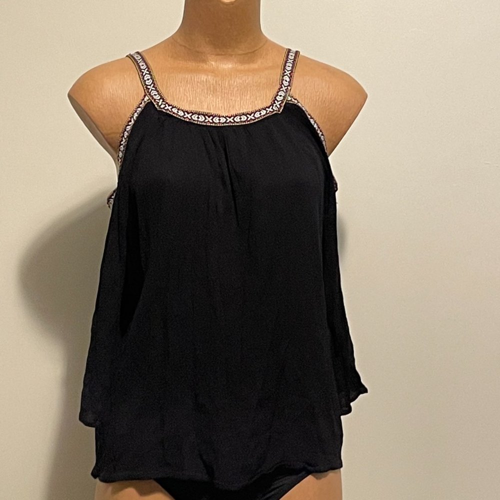 Urbanology - top - 2 ways to wear -large size - black